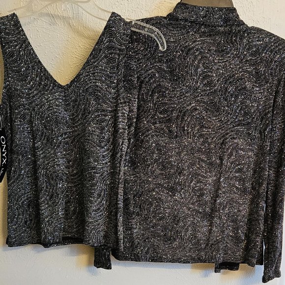 Glitter V-Neck Sleeveless Black & Silver Top and Jacket Set NWT (new w/tags) - Picture 2 of 7